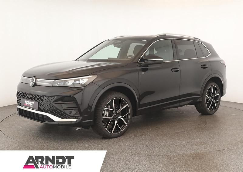 Deep black perleffekt Gebraucht 2024 VW Tiguan R-line SUV | 44.484 € (Fairer Preis) - Bild 1/4