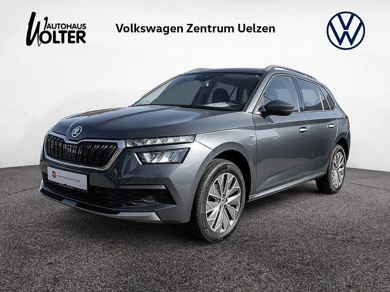 Grau Gebraucht 2021 Skoda Kamiq Clever SUV | 22.590 € (Etwas zu teuer) - Bild 1/4