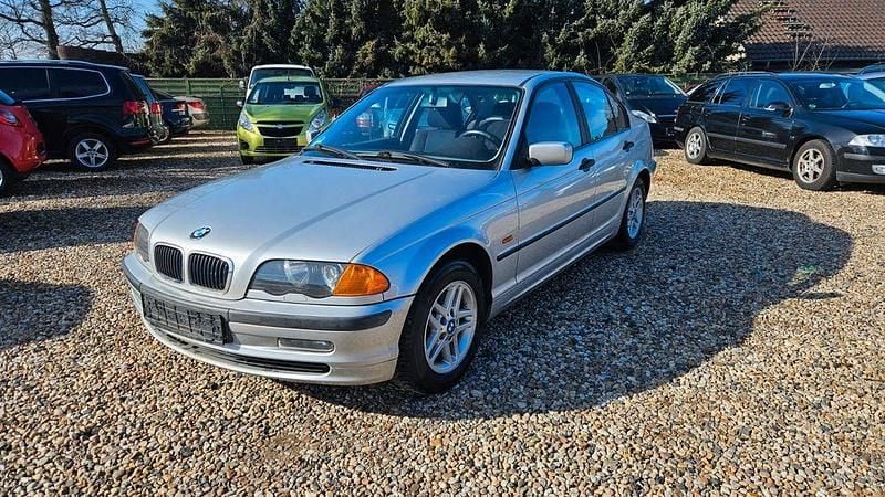 Gebraucht BMW 316 105 PS (77 kW) 1999 Silber Limousine
