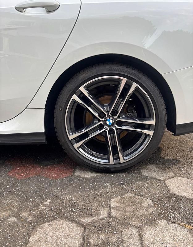 Gebraucht BMW 218 M Sport 140 PS (102 kW) 2023 Weiß Limousine