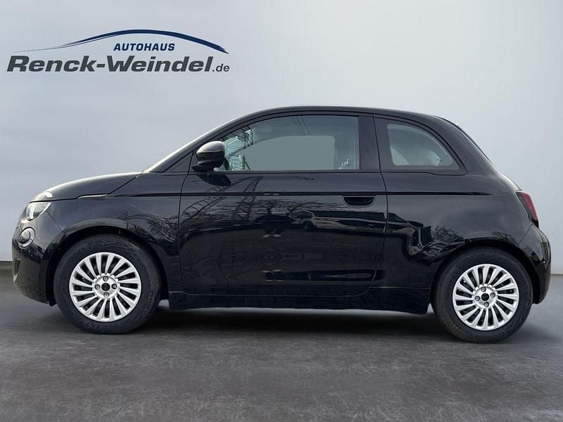 Gebraucht Fiat 500e 86 kW (118 PS) 2024 Colore esterno (arktis weiß) Cabrio