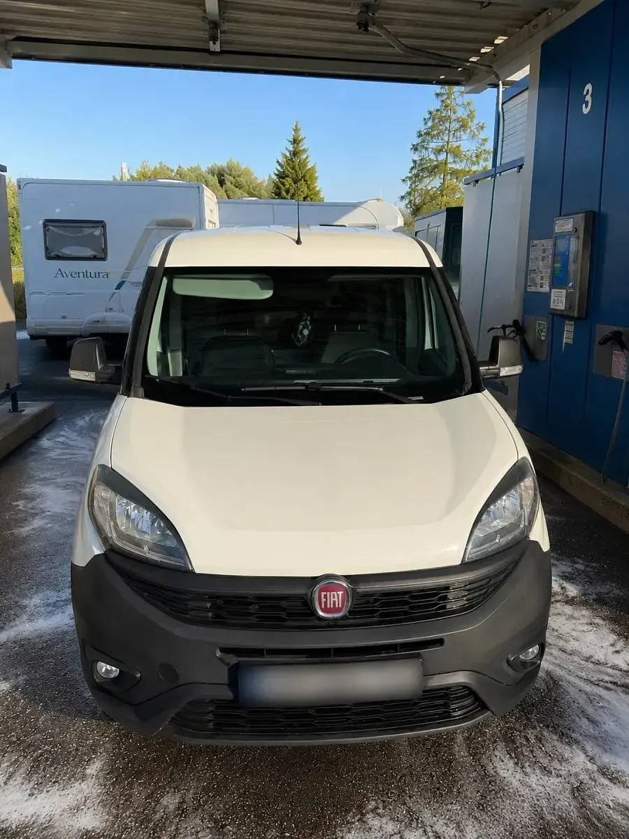 Gebraucht Fiat Doblò 120 PS (88 kW) 2021 Weiß Van / Kleinbus