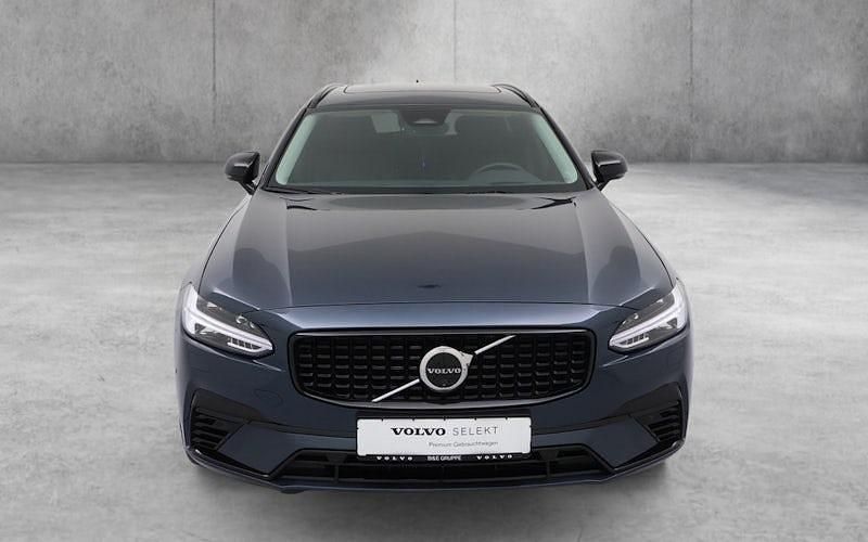 Second-hand Volvo V90 Plus 350 CP (257 kW) 2025 Albastru Break
