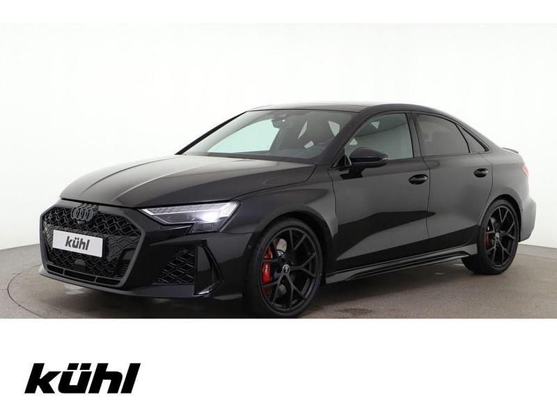 Mythosschwarz metallic Neu 2025 Audi RS3 Sport Kleinwagen | 71.480 € - Bild 1/4