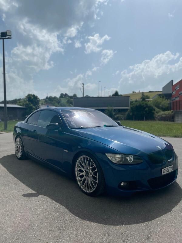 Blau Gebraucht 2007 BMW 335 Cabriolet Cabrio | 11.800 € (Fairer Preis) - Bild 1/3