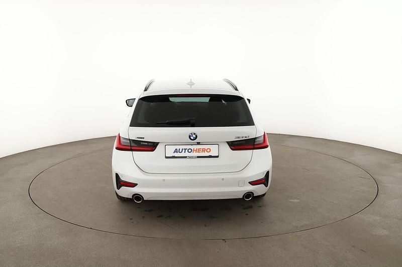 Gebraucht BMW 320 Advantage 190 PS (139 kW) 2021 Weiß Kombi