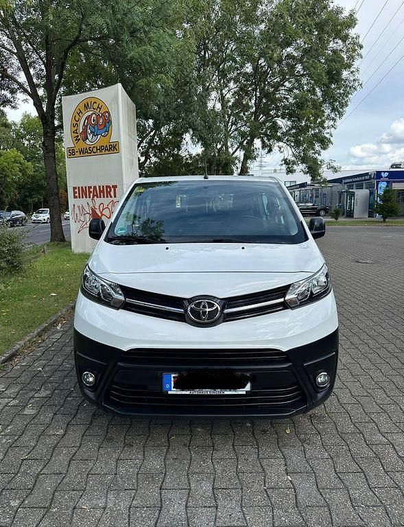 Weiß Gebraucht 2019 Toyota Proace Van | 17.600 € - Bild 1/4