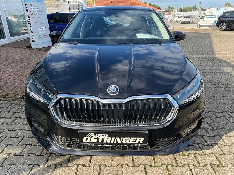 Neu Skoda Fabia Selection 95 PS (69 kW) 2025 Schwarz Kleinwagen
