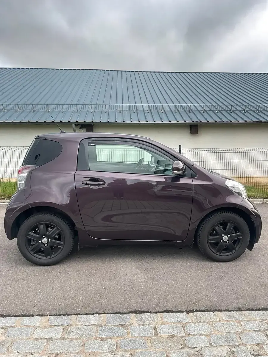 Gebraucht Toyota iQ 68 PS (50 kW) 2010 Kleinwagen