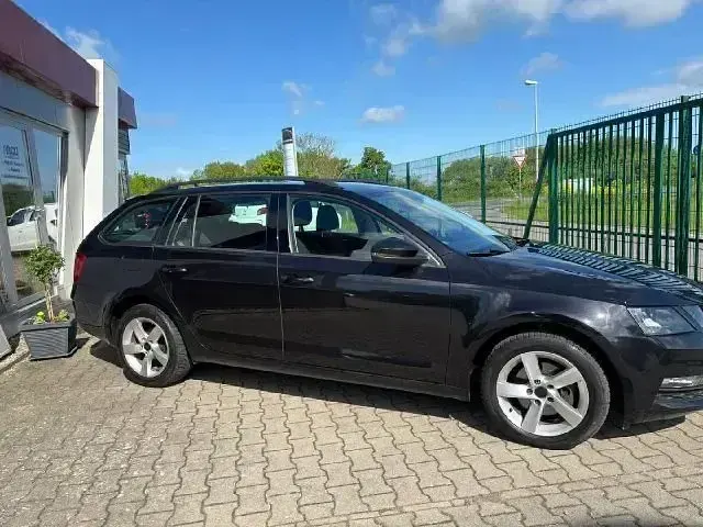 Gebraucht Skoda Octavia RS 245 PS (180 kW) 2018 Weiß Kombi