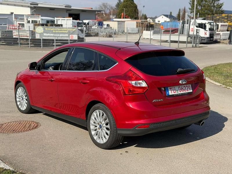 Gebraucht Ford Focus 150 PS (110 kW) 2011 Rot Limousine