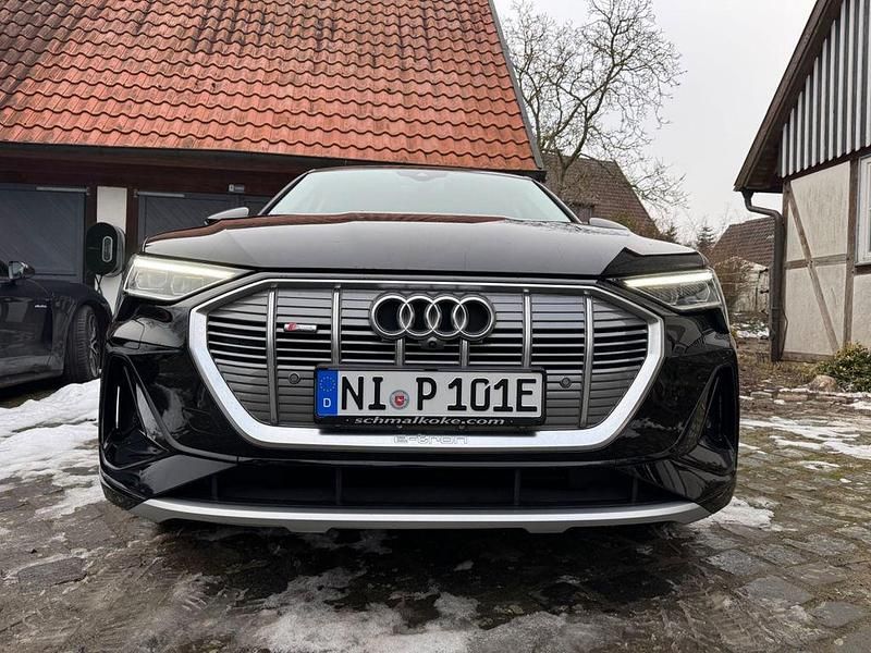 Gebraucht Audi e-tron S-Line 230 kW (313 PS) 2021 Schwarz SUV