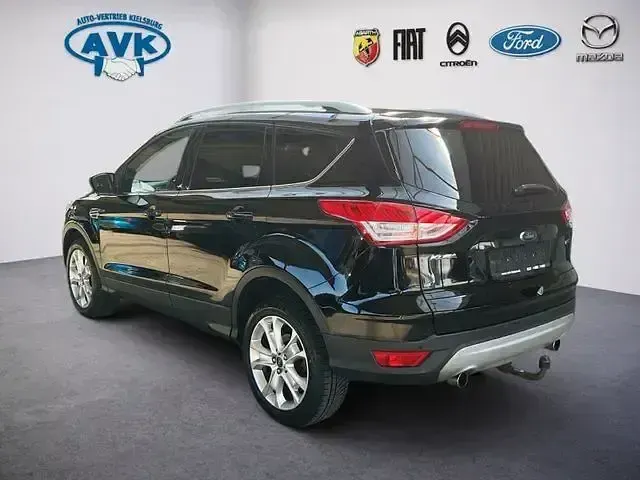 Używany Ford Kuga Titanium 182 KM (133 kW) 2016 Czarny SUV