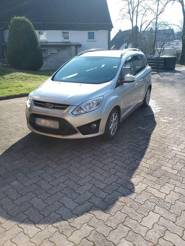 Gebraucht Ford Grand C-Max Trend 125 PS (91 kW) 2013 Silber Van / Kleinbus
