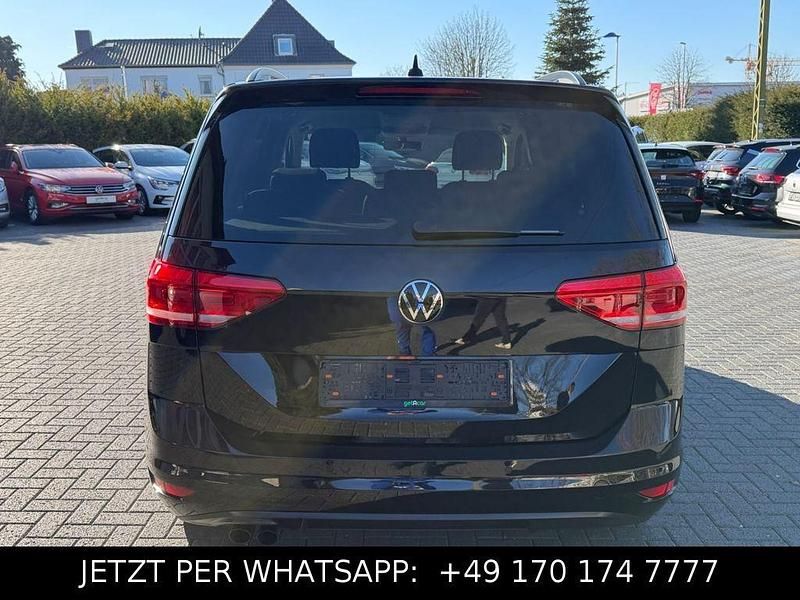 Gebraucht VW Touran IQ Drive 150 PS (110 kW) 2022 Schwarz Van / Kleinbus