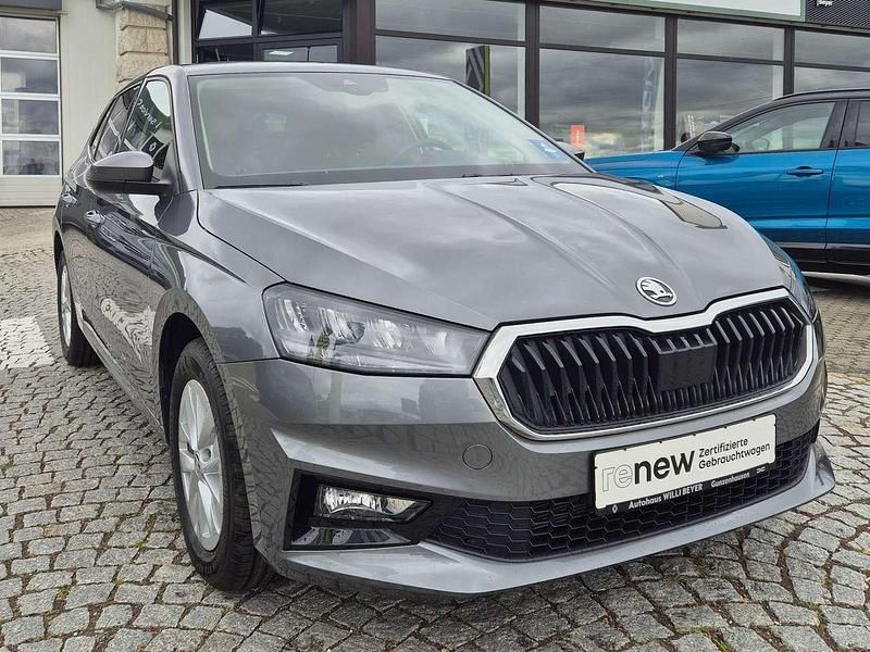 Graphitegrau Gebraucht 2024 Skoda Fabia Selection Kleinwagen | 20.650 € (Fairer Preis) - Bild 1/4