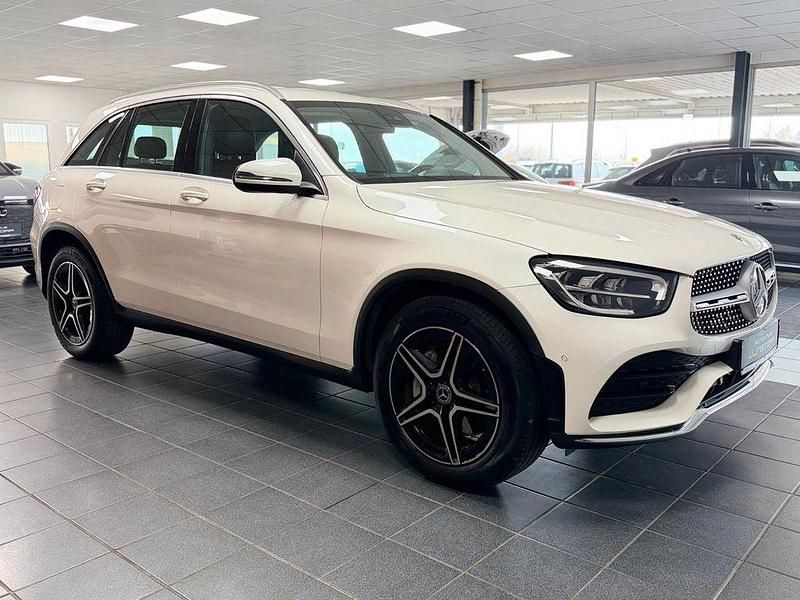 Gebraucht Mercedes GLC220 AMG line 194 PS (142 kW) 2022 Weiß SUV