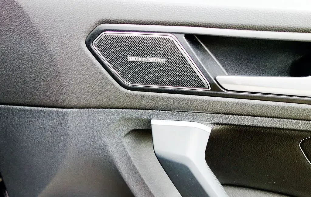 Gebraucht VW Tiguan R-line 150 PS (110 kW) 2021 Schwarz SUV