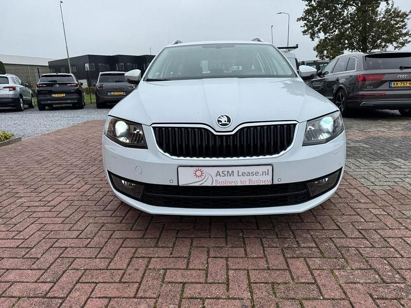 Gebraucht Skoda Octavia 110 PS (80 kW) 2016 Weiß Kombi