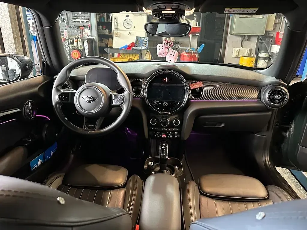 Gebraucht Mini Cooper Resolute Edition 136 PS (100 kW) 2022 Grün Kleinwagen