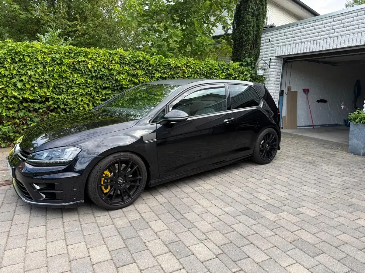 Gebraucht VW Golf VII R 423 PS (311 kW) 2014 Schwarz