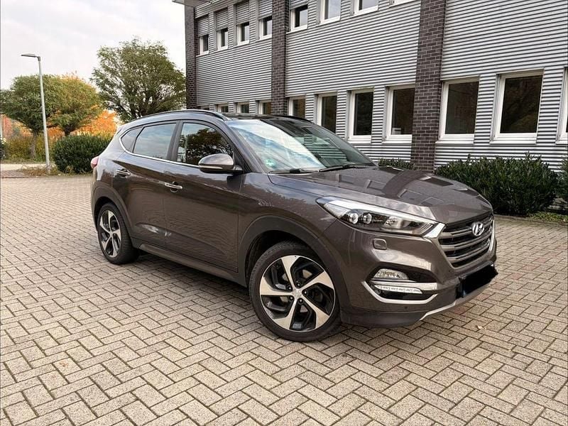 Gebraucht Hyundai Tucson Premium 177 PS (130 kW) 2016 Braun SUV