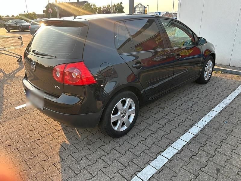 Gebraucht VW Golf 105 PS (77 kW) 2007 Schwarz SUV