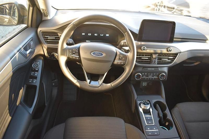 Gebraucht Ford Focus Titanium X 120 PS (88 kW) 2021 Grau Limousine