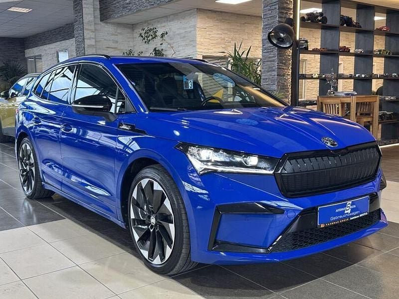 Blau Gebraucht 2023 Skoda Enyaq iV SportLine SUV | 34.500 € (Superpreis) - Bild 1/4