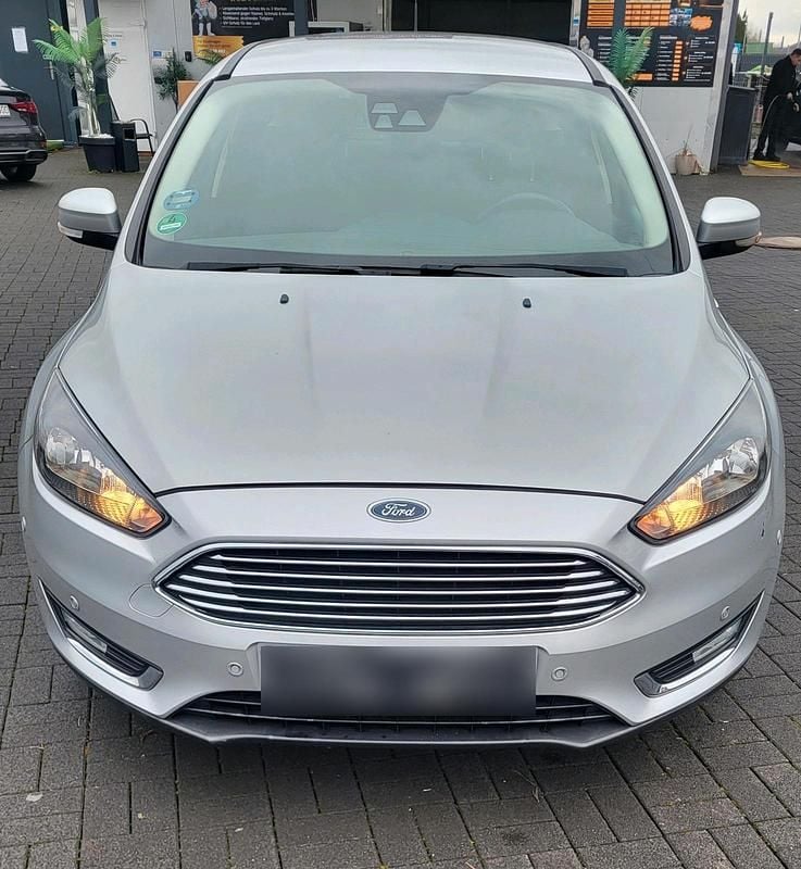 Gebraucht Ford Focus 125 PS (91 kW) 2015 Silber Kombi