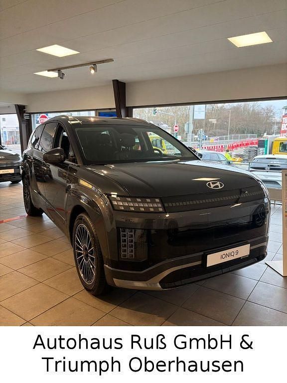 Neu Hyundai Ioniq 9 225 kW (307 PS) 2026 Grau SUV