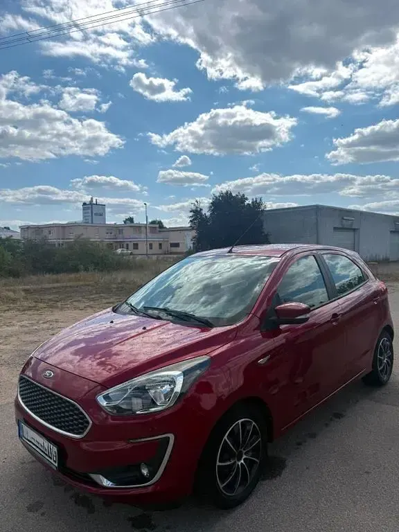Gebraucht Ford Ka Cool & Connect 86 PS (63 kW) 2019 Rot Limousine