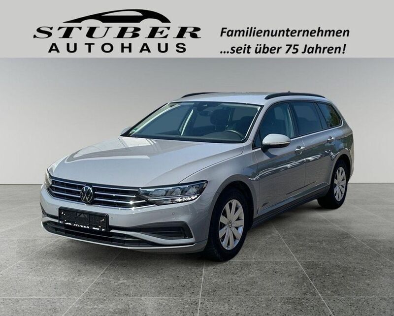 Mondsteingrau Gebraucht 2023 VW Passat Kombi | 26.990 € (Guter Preis) - Bild 1/4