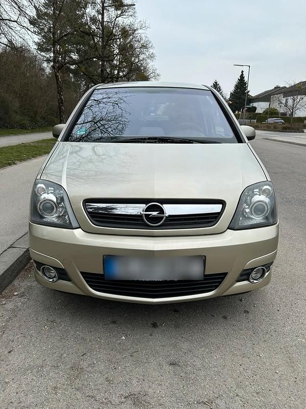 Gebraucht Opel Meriva 105 PS (77 kW) 2009 Gold Van / Kleinbus