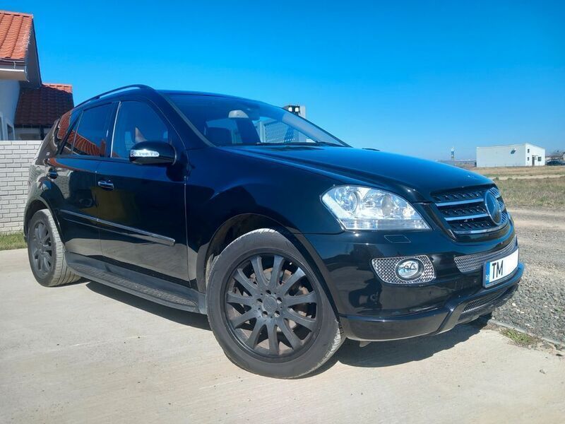Schwarz Gebraucht 2006 Mercedes ML320 SUV | 12.900 € - Bild 1/4