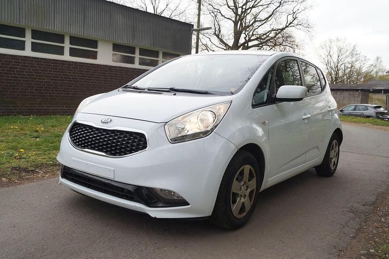Gebraucht Kia Venga 90 PS (66 kW) 2018 Weiß Kleinwagen