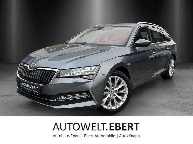 Grau Gebraucht 2021 Skoda Superb Style Kombi | 25.690 € (Fairer Preis) - Bild 1/4
