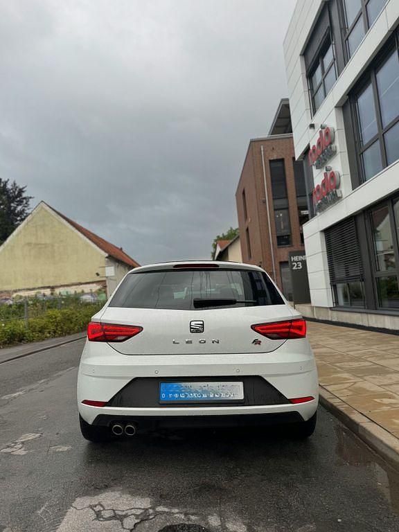 Gebraucht Seat Leon FR 131 PS (96 kW) 2020 Weiß Limousine