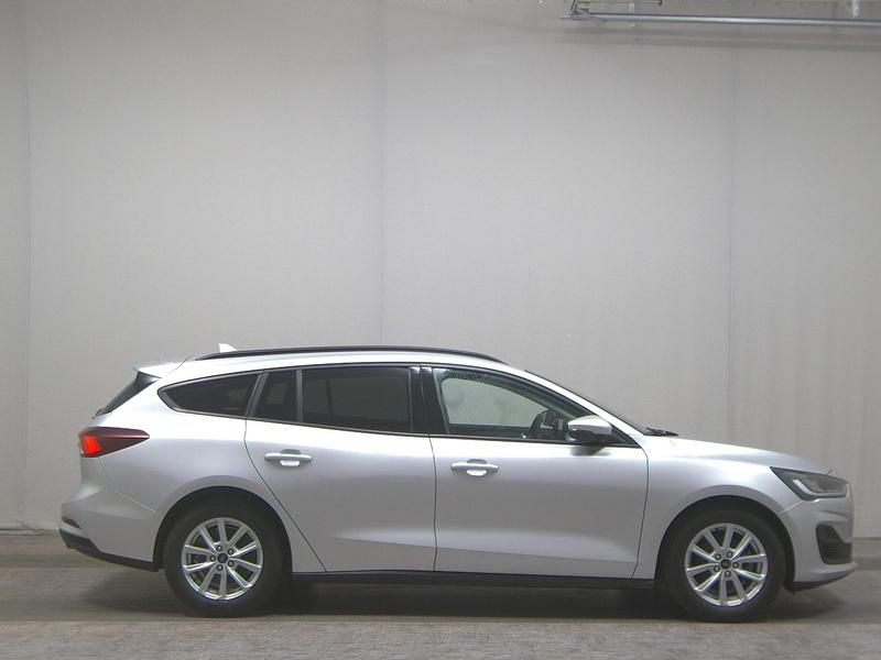 Gebraucht Ford Focus Cool & Connect 120 PS (88 kW) 2022 Silber Kombi