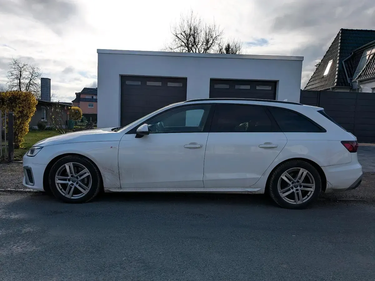 Gebraucht Audi A4 S-Line 190 PS (139 kW) 2019 Weiß Kombi