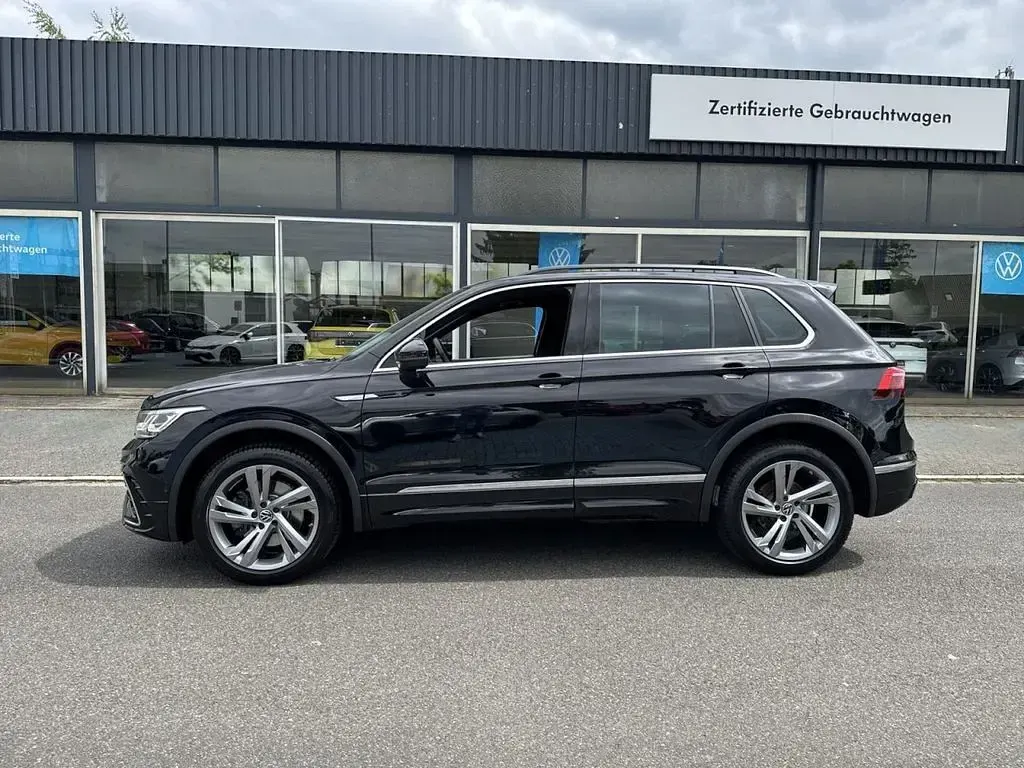Gebraucht VW Tiguan R-line 200 PS (147 kW) 2023 Schwarz metallic SUV