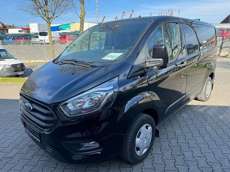 Gebraucht Ford Transit 131 PS (96 kW) 2018 Schwarz Van / Kleinbus