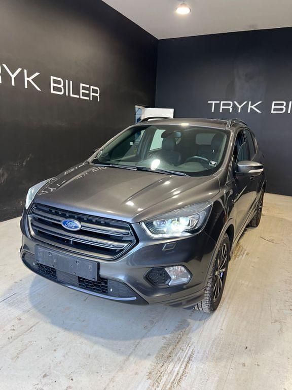 Grau Gebraucht 2018 Ford Kuga ST-Line SUV | 10.000 € (Superpreis) - Bild 1/4
