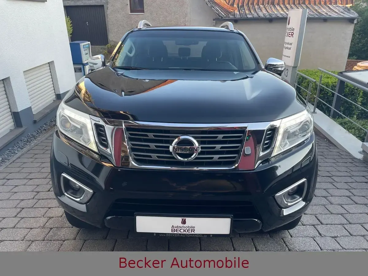 Gebraucht Nissan Navara N-Connecta 190 PS (139 kW) 2017 Schwarz Pickup