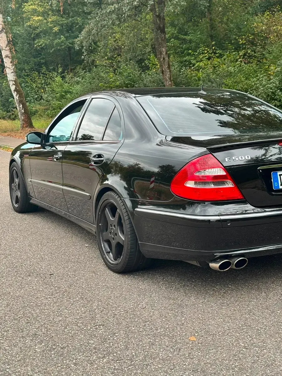 Gebraucht Mercedes E500 306 PS (225 kW) 2004 Schwarz Limousine