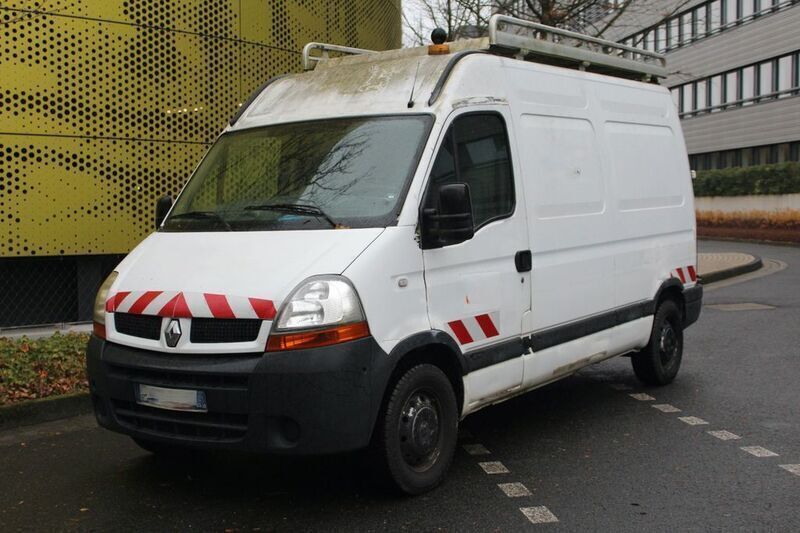Weiß Gebraucht 2005 Renault Master Van | 3.300 € (Fairer Preis) - Bild 1/4