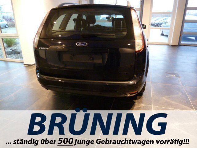Gebraucht Ford Focus Style 101 PS (74 kW) 2010 Schwarz metallic Kombi