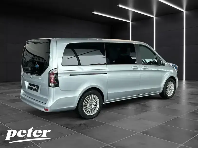Gebraucht Mercedes EQV300 150 kW (204 PS) 2025 Hightechsilber metallic Van / Kleinbus
