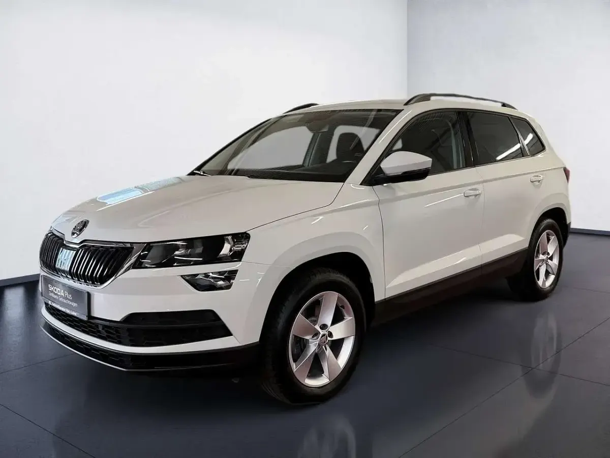Gebraucht Skoda Karoq Ambition 150 PS (110 kW) 2022 Moonweiß perleffekt SUV