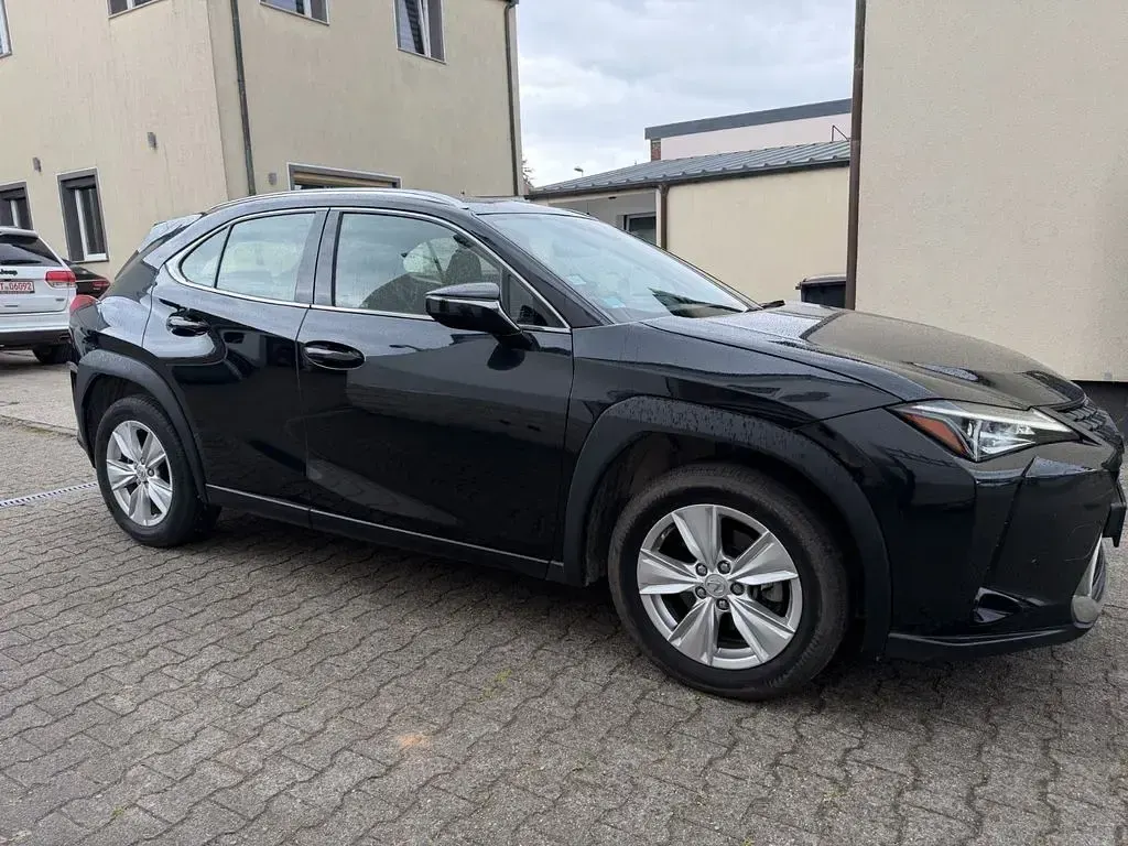 Gebraucht Lexus UX 250h Executive Line 152 PS (111 kW) 2022 Grau SUV